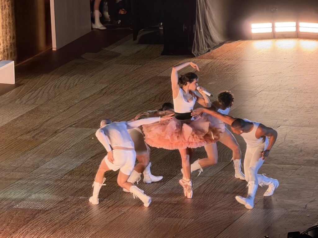 Rosalía à l'AccorArena par Geoffroy Cretien©
