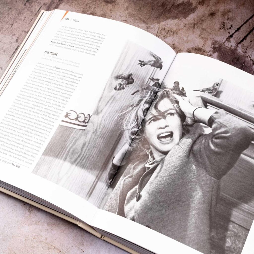 Intérieur "The Definitive Guide to Horror Movies" - Thunder Bay Press©